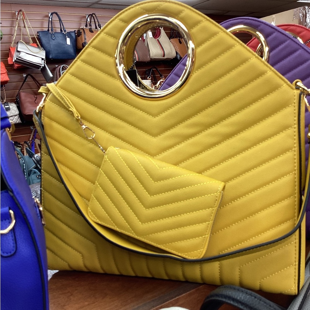 Fashion, Stylish Quilted Yellow Tote Bag with Matching Pouch - Picture 2 of 2